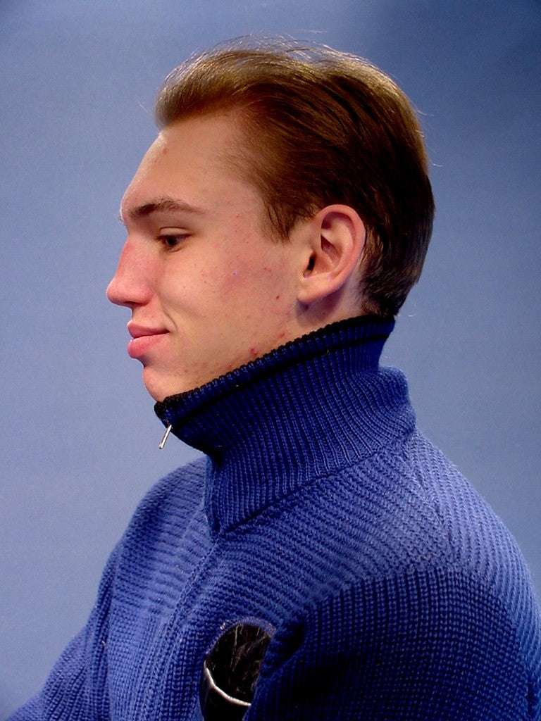 Men's retro zipper-front royal blue wool cardigan with black leather-trimmed pockets in X-Small size
