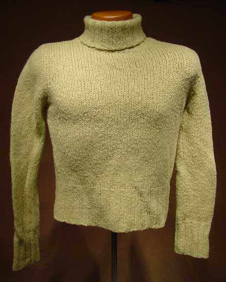 Woman's pale-green wool-acrylic turtleneck sweater by Old Navy in x-small/small size