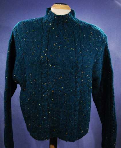 Woman's emerald-green 100% wool mock-turtleneck sweater medium size