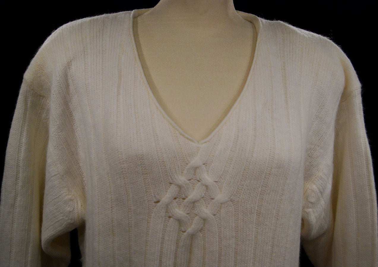 Plus-sized white angora V-neck sweater by New York Studio with cable knit detail