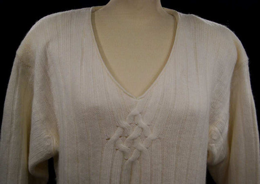 Plus-sized white angora V-neck sweater by New York Studio with cable knit detail