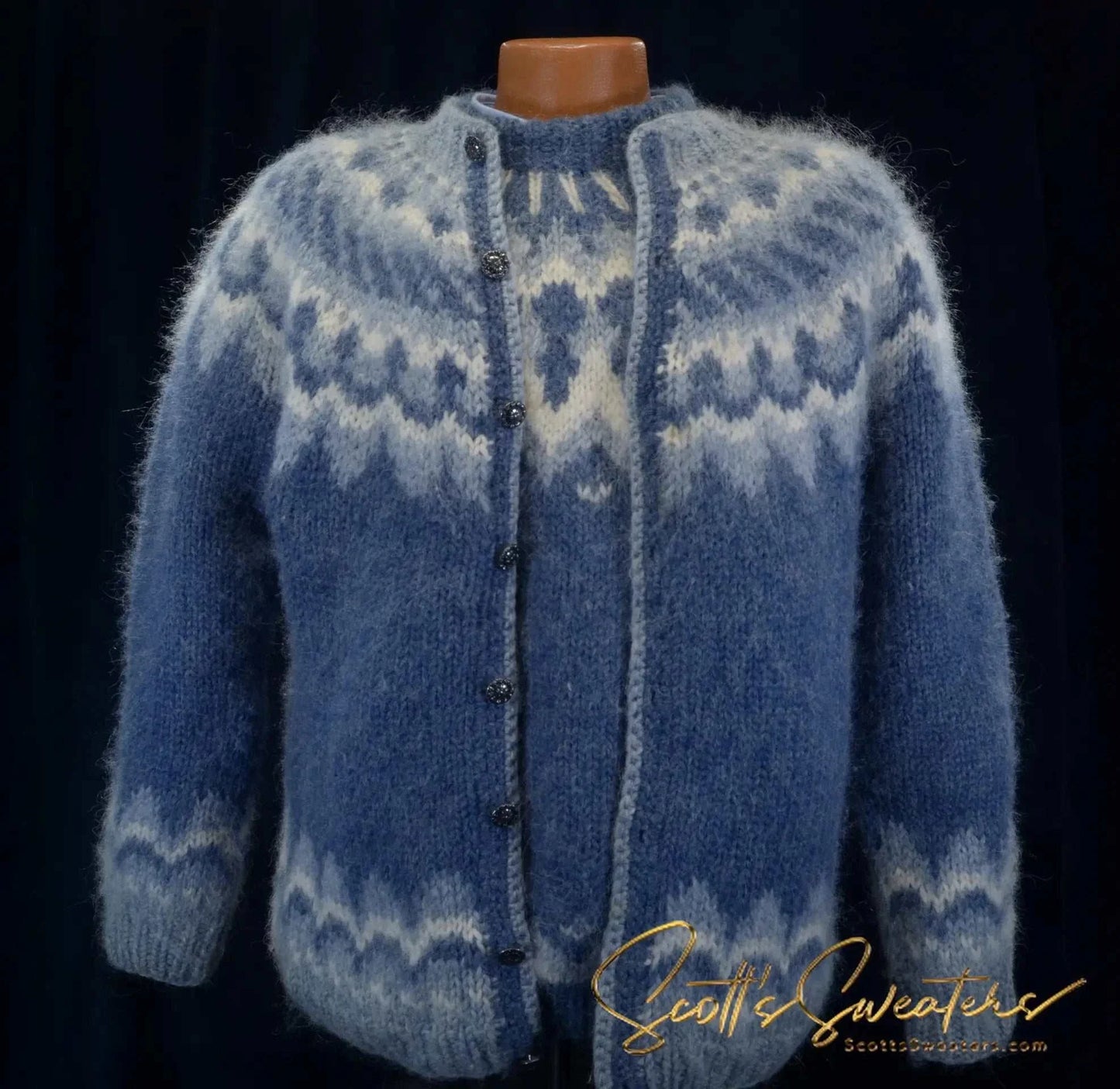 Men's Icelandic wool blue hand-knit cardigan sweater with traditional yoke design