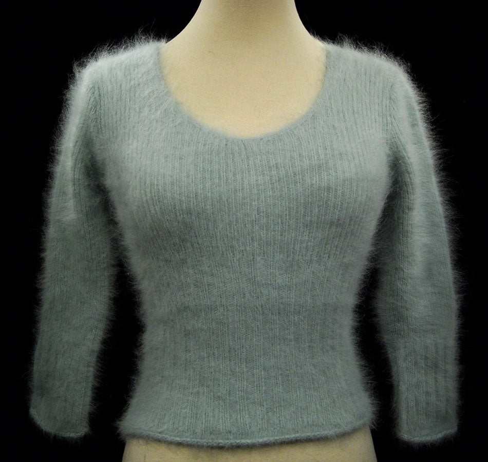 Woman's sexy cropped 3/4-sleeve angora ribbed V-neck sweater pullover