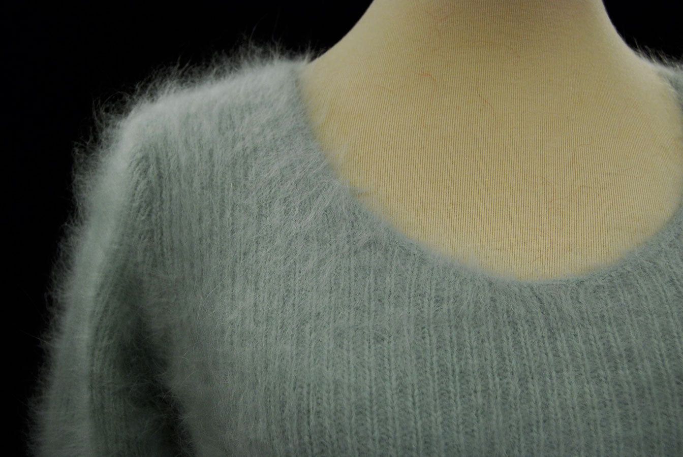 Woman's Sexy Cropped 3/4-Sleeve Angora Sweater