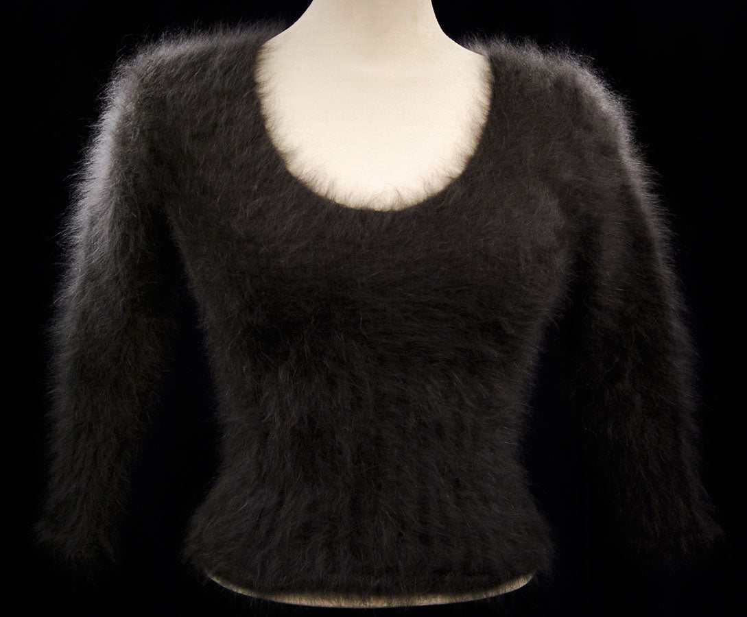 Woman's sexy cropped angora fuzzy 3/4-sleeve V-neck sweater
