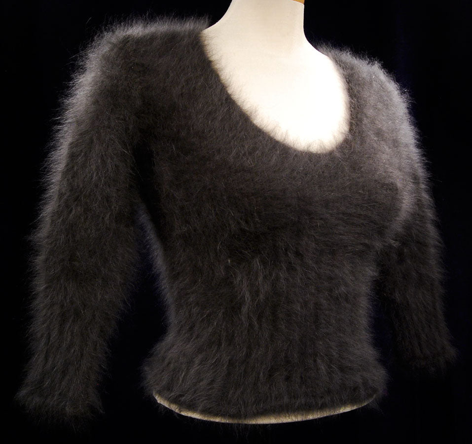 Woman's Sexy Cropped 3/4-Sleeve Angora Sweater