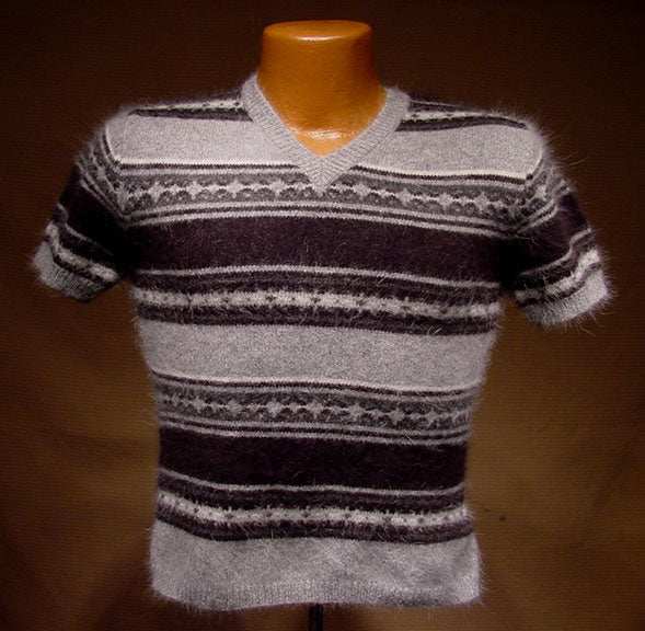 Teen girl's multi-tone grey angora short-sleeve V-neck sweater by Limited Too, size XL/16