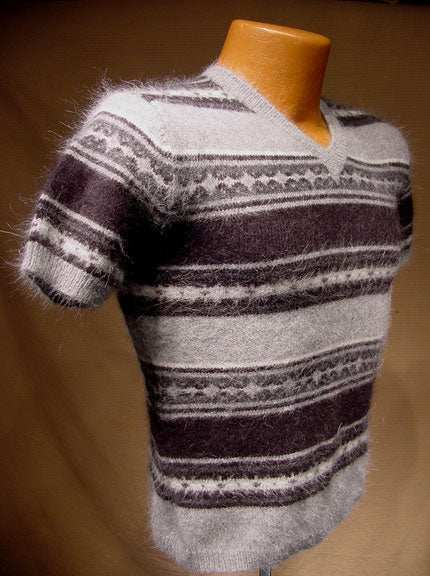 Teen girl's multi-tone grey angora short-sleeved V-neck sweater by Limited Too, size XL/16