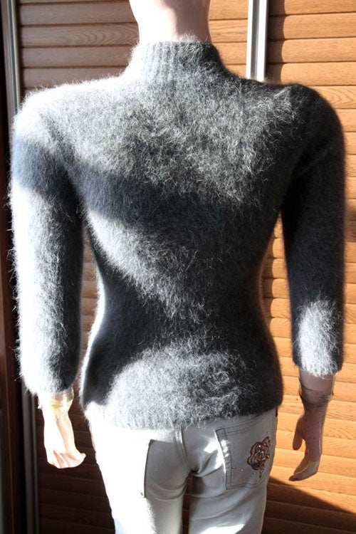 Woman's grey angora mock-turtleneck sweater with three-quarter sleeves in size XS/S