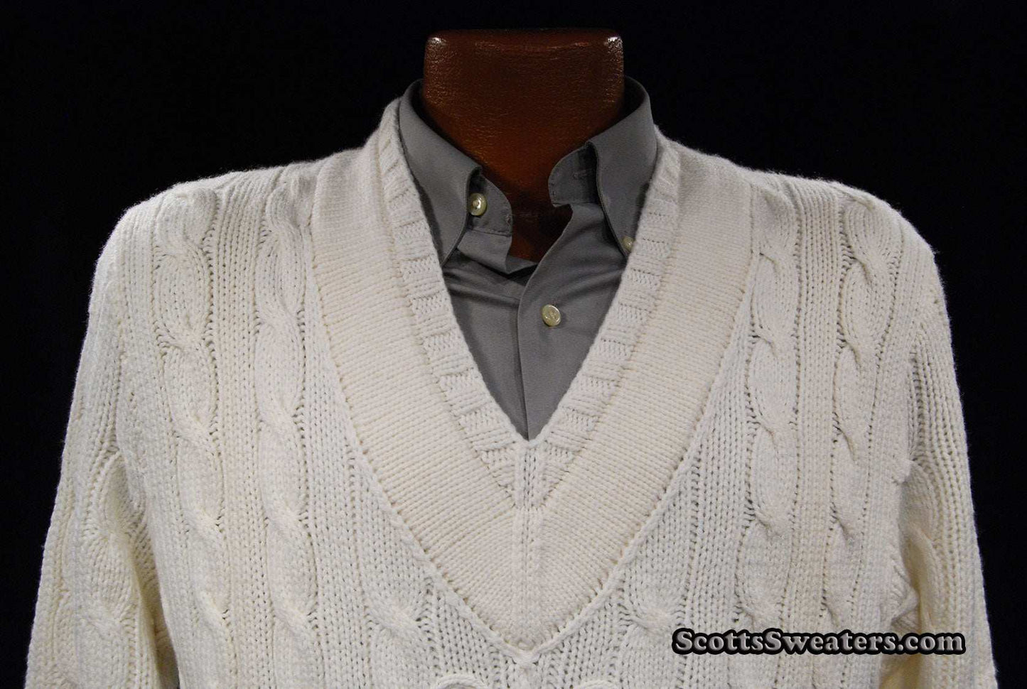 Tennis style men's cashmere sweater