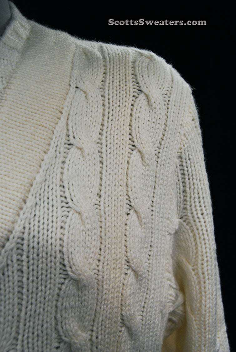 Tennis style men's cashmere sweater