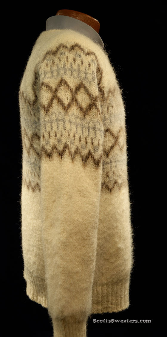 Herrenpullover aus isländischer Wolle mit Rundhalsausschnitt von GE-KA