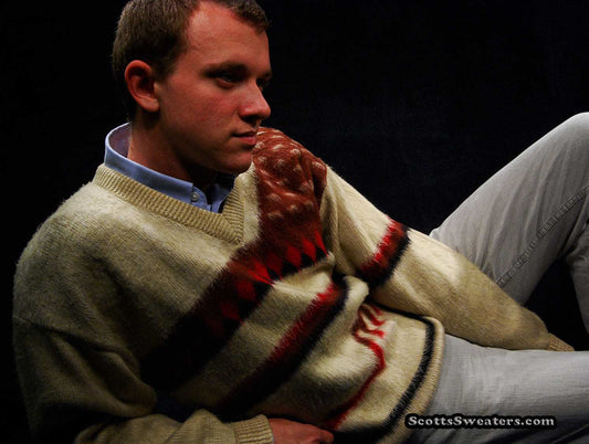 Herren-Angora-Pullover mit V-Ausschnitt von Oswal