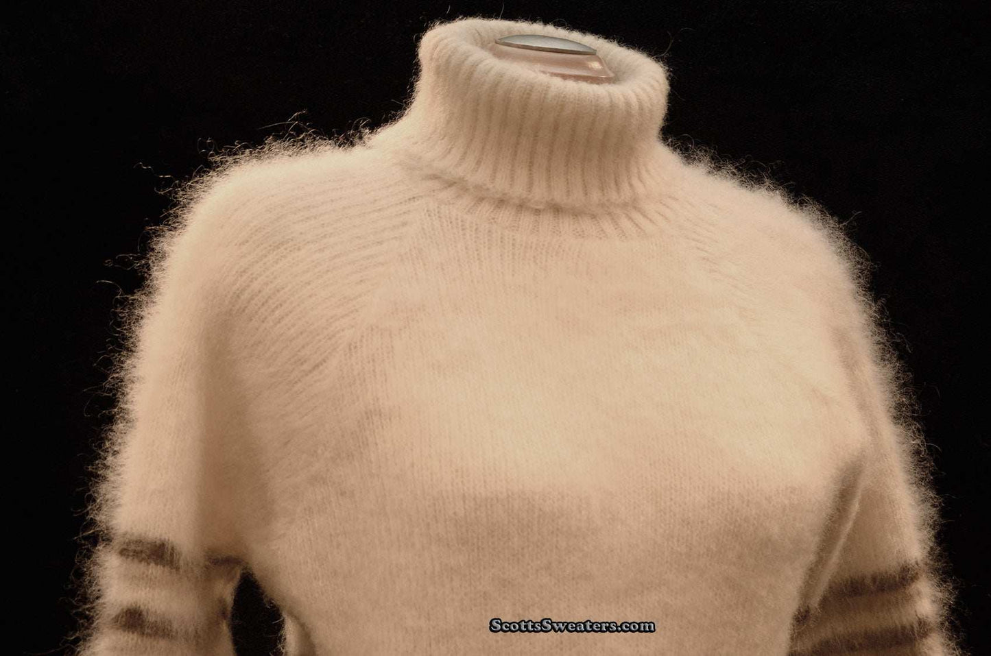 Woman's Icelandic wool turtleneck sweater in natural color by Hilda Ltd, medium size