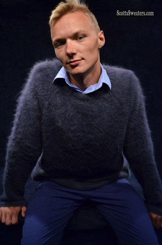 Handgestrickter luxuriöser Angora-Pullover mit Rundhalsausschnitt für Herren