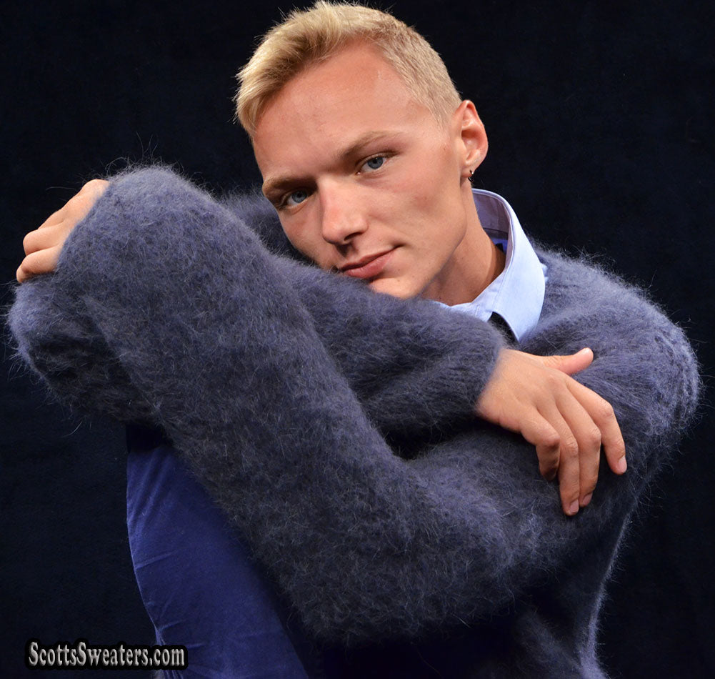 Handgestrickter luxuriöser Angora-Pullover mit Rundhalsausschnitt für Herren