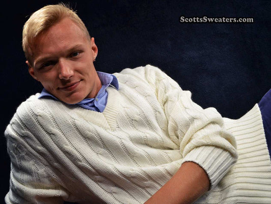 Men's classic UK cricket sweater V-neck pullover size large pre-owned by Fearnley