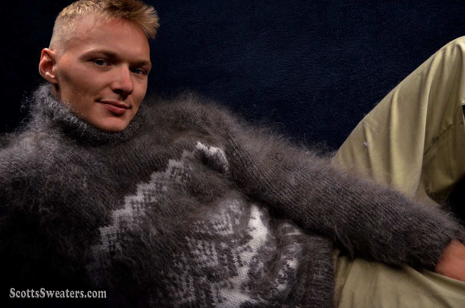 Men's Siberian handknit dark-grey mohair turtleneck sweater with white snow and bear design, medium-large size