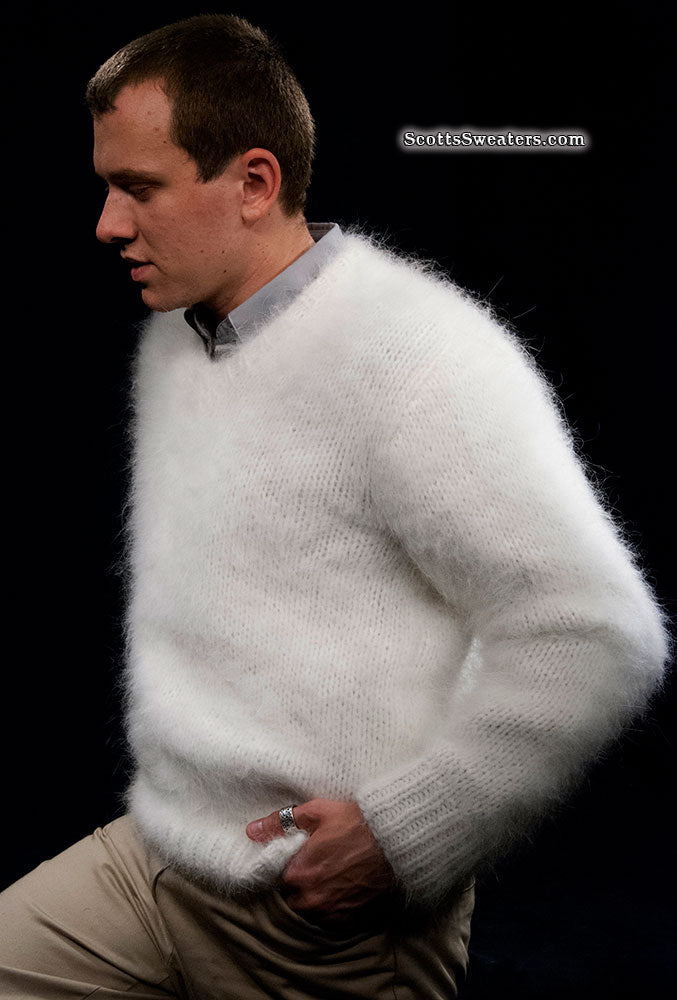 Handgestrickter, luxuriöser Angora-Pullover aus Farmzucht für Herren