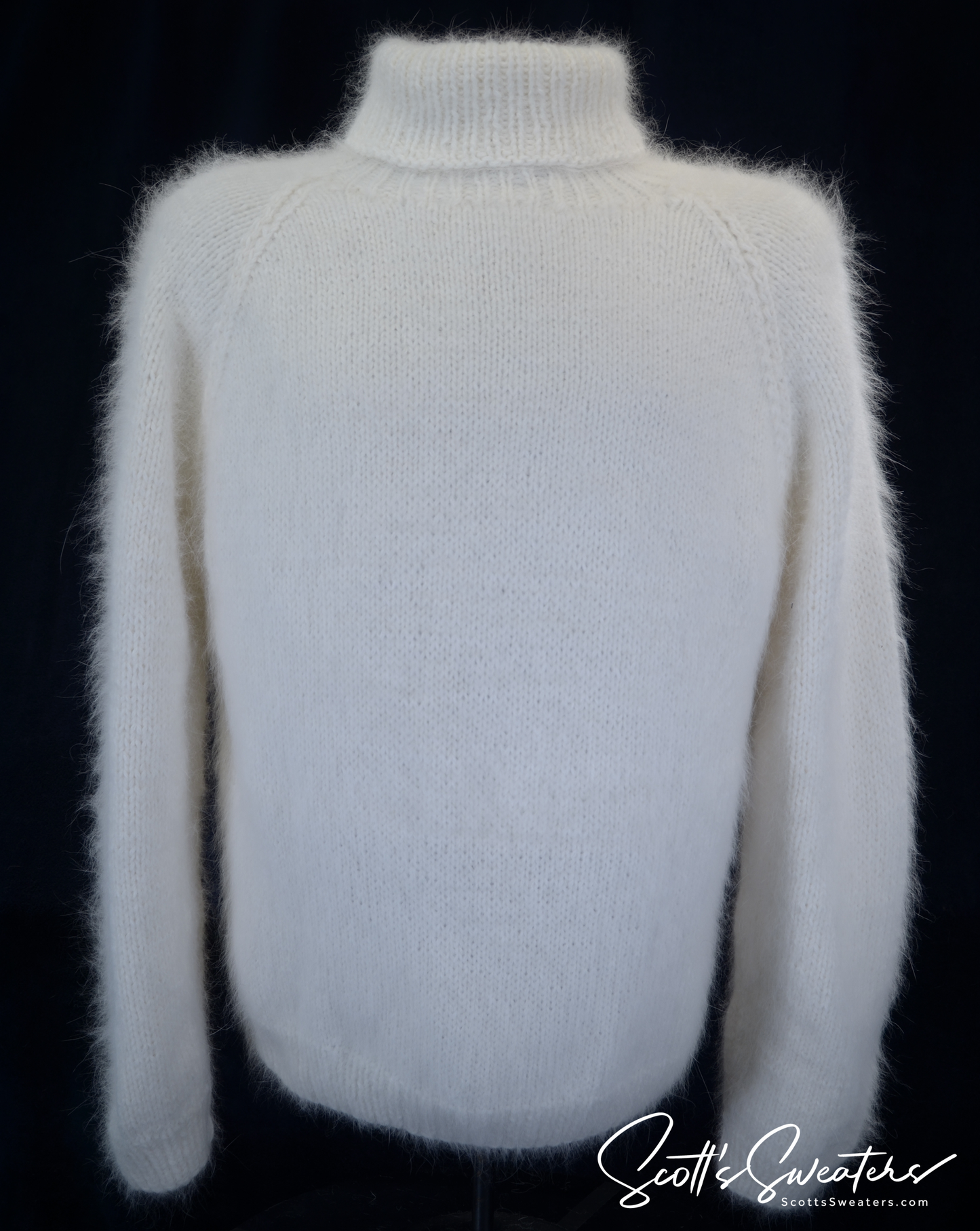 Handgestrickter luxuriöser Rollkragenpullover aus Angora für Herren