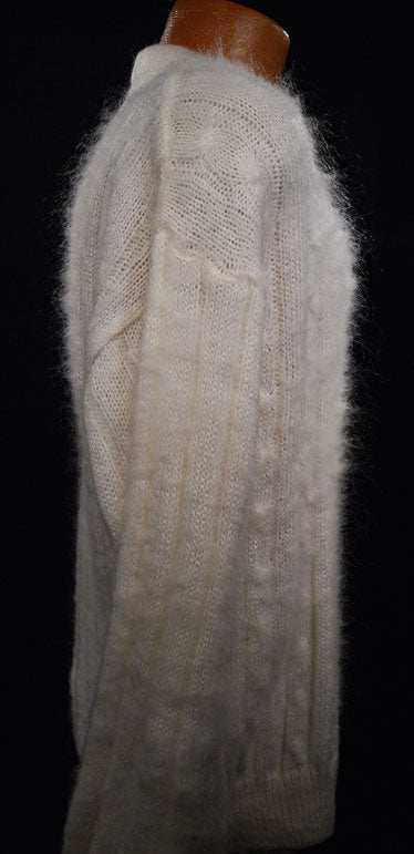 Men's white cableknit mohair crewneck sweater by Giorgio Laui large XL