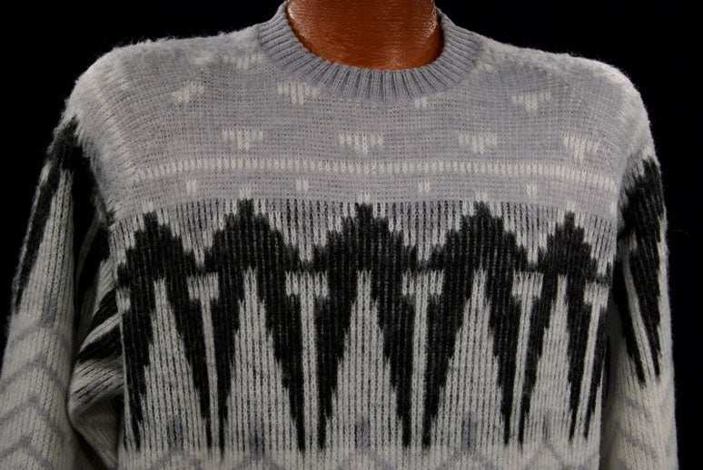 White-grey-black fuzzy retro crewneck mohair sweater by London Fog, size large