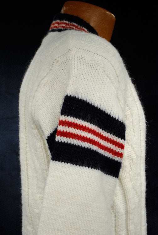 Men's retro cable-knit V-neck tennis sweater with sporty stripes, pre-owned and comfortable.