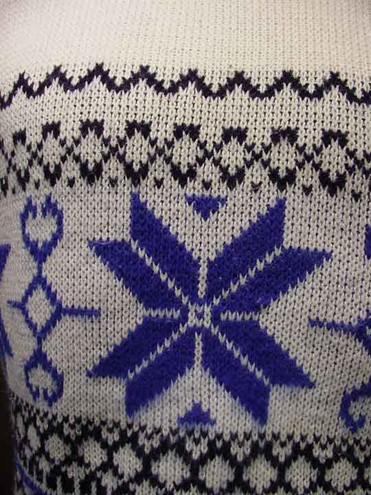 Men's snowflake retro crewneck sweater white acrylic blue design medium size by Alfredo