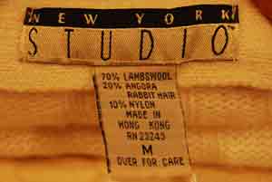Plus-sized white angora lambswool V-neck sweater by New York Studio in XXL size