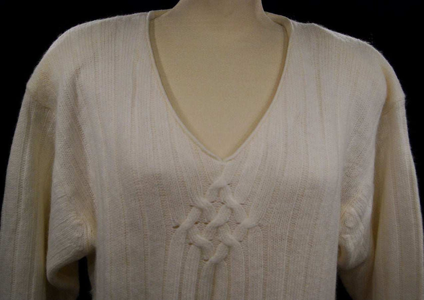 Plus-sized white angora V-neck sweater by New York Studio with cable knit detail