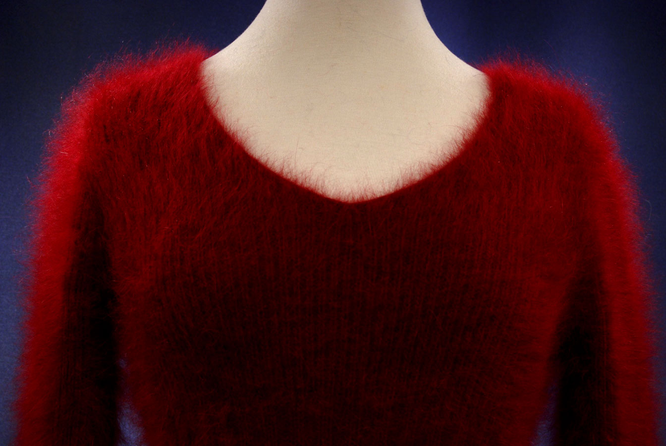 Woman's Sexy Cropped 3/4-Sleeve Angora Sweater