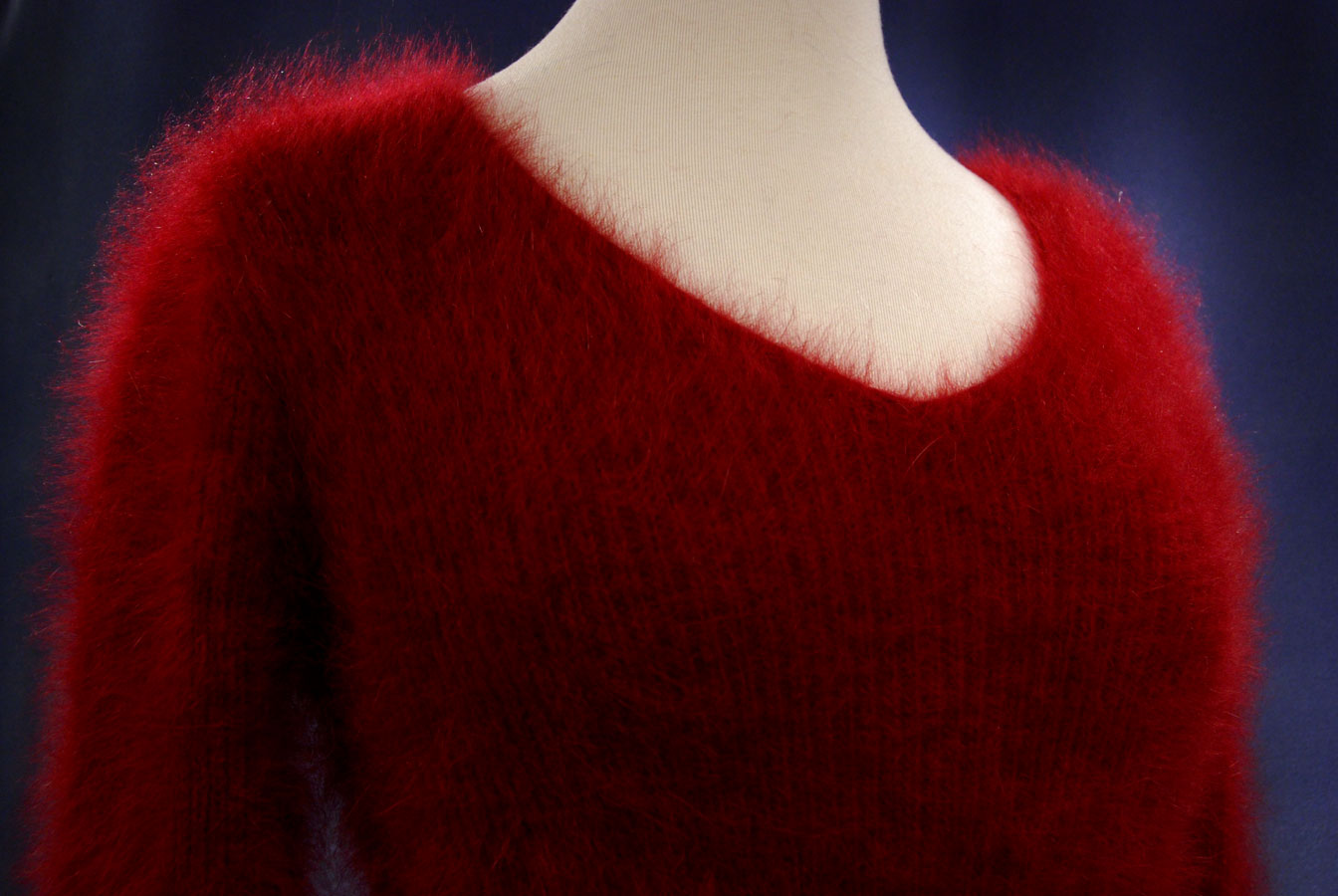 Woman's Sexy Cropped 3/4-Sleeve Angora Sweater