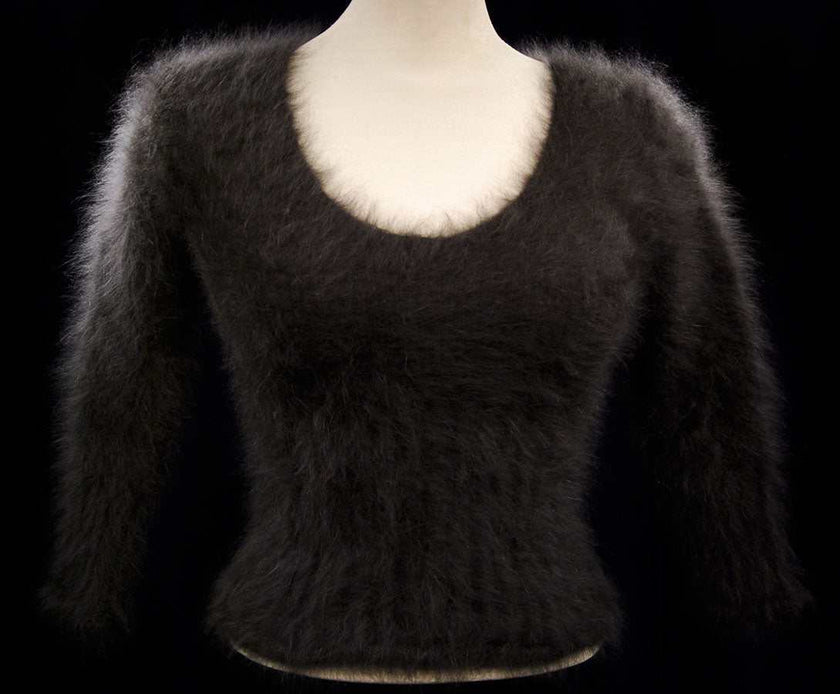 Woman's sexy cropped angora fuzzy 3/4-sleeve V-neck sweater