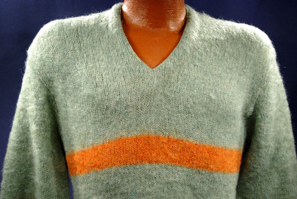 Retro Hellgrüner Mohair-Pullover mit V-Ausschnitt