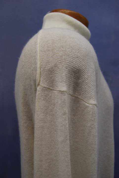 White men's cashmere turtleneck pullover sweater by Sean John in XL size