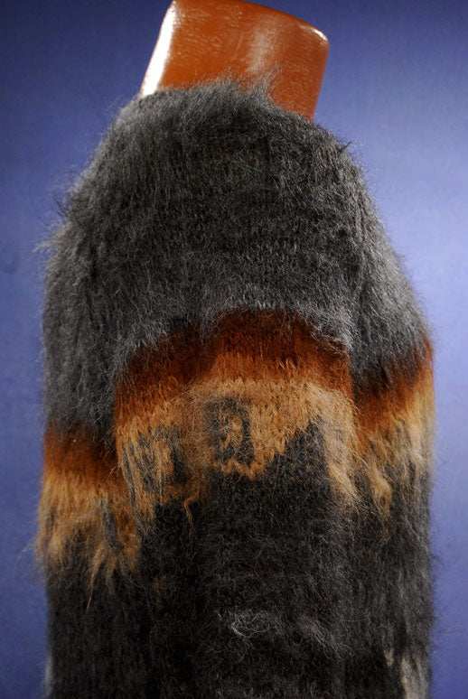 Grey alpaca V-neck sweater with orange chest stripes and lama design, ultra-soft and made in Bolivia