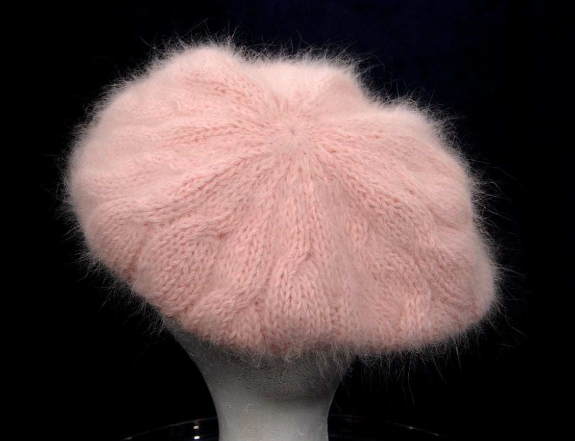 Woman's pink angora cable-knit cap size 1