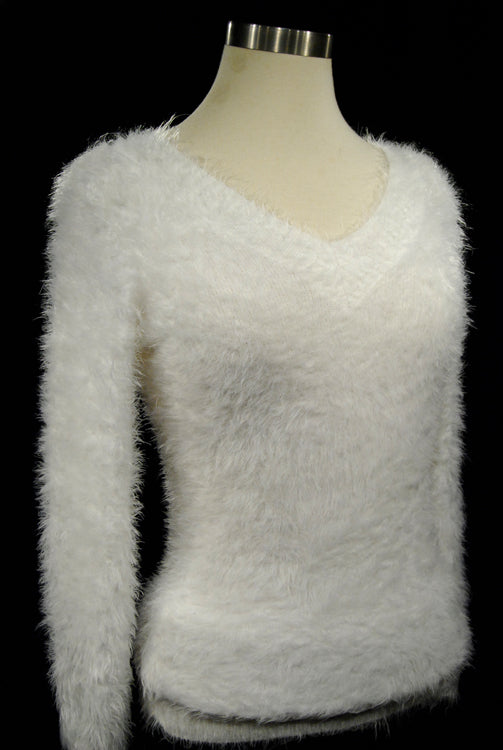 Woman's White Ultra-soft V-neck Sweater