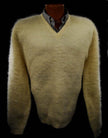 Retro ivory original mohair V-neck pullover sweater by Arrow Cum Laude medium size