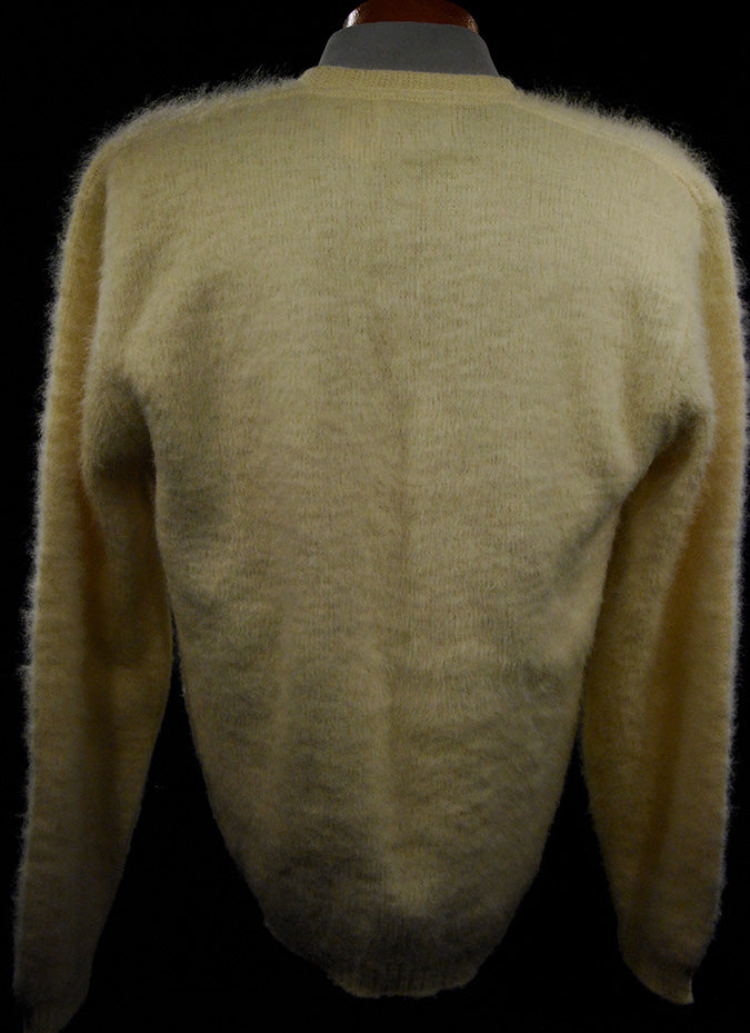 Retro Elfenbein Original Mohair V-Ausschnitt Pullover von Arrow Cum Laude