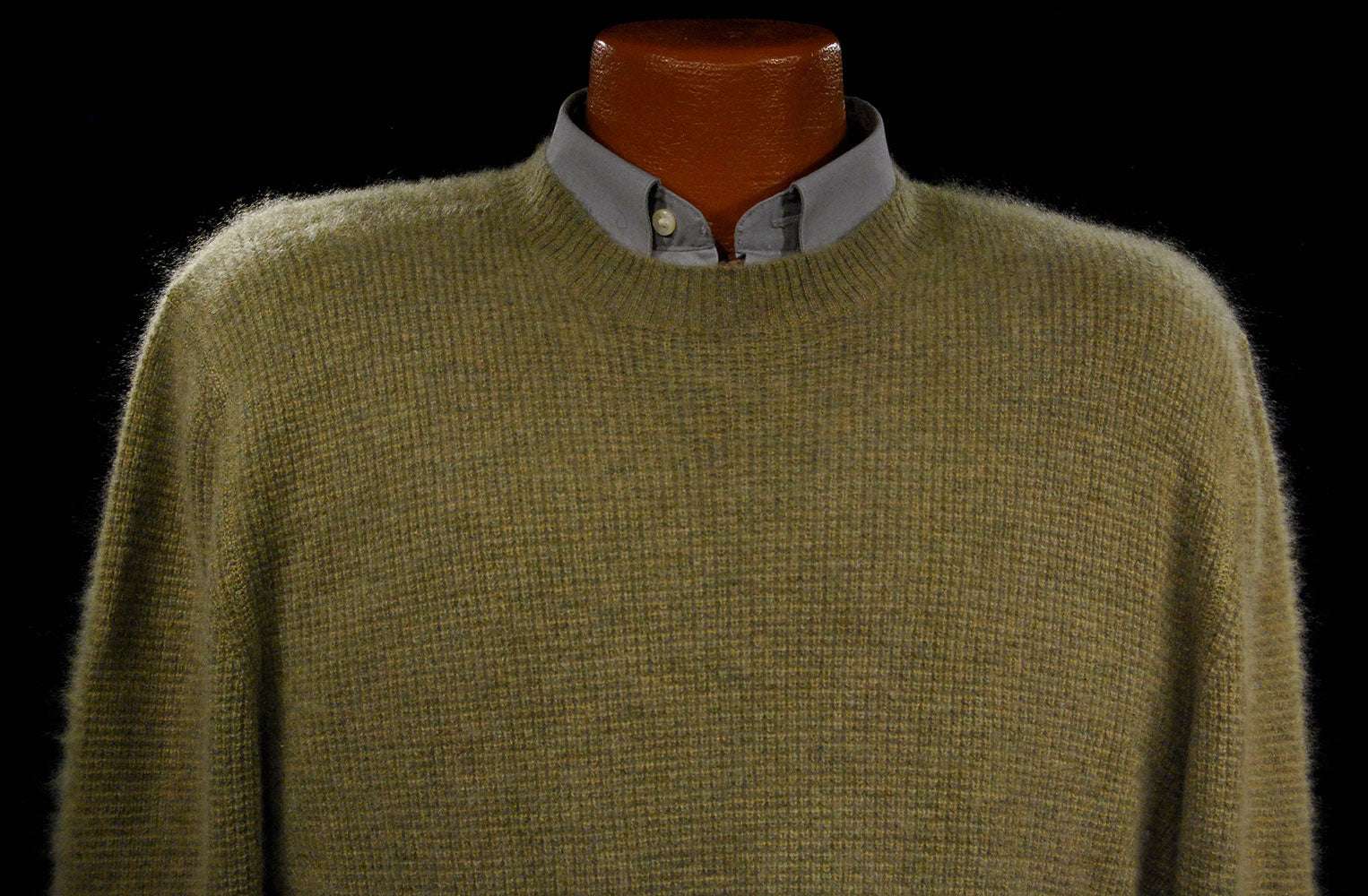 Heather-sage green men's cashmere crewneck sweater by Gene Meyer, size medium 44-inch chest
