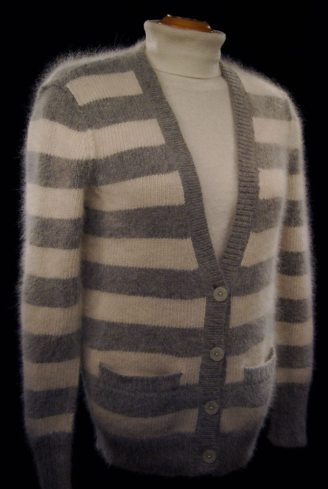 Grau/weiß gestreifter Angora-Cardigan für Damen von PINK 608-012