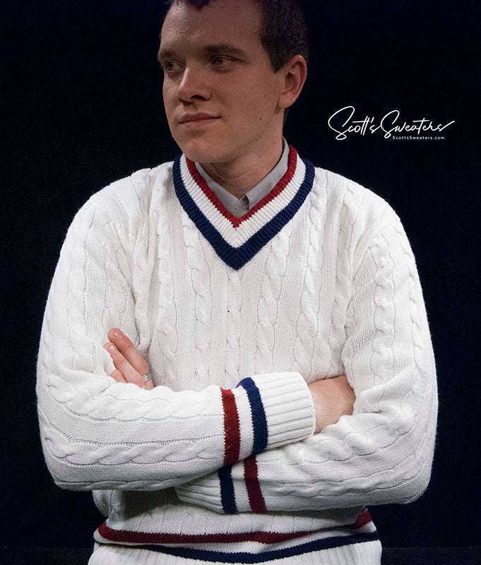 Men's retro cable-knit V-neck tennis sweater size small 100% acrylic pre-owned