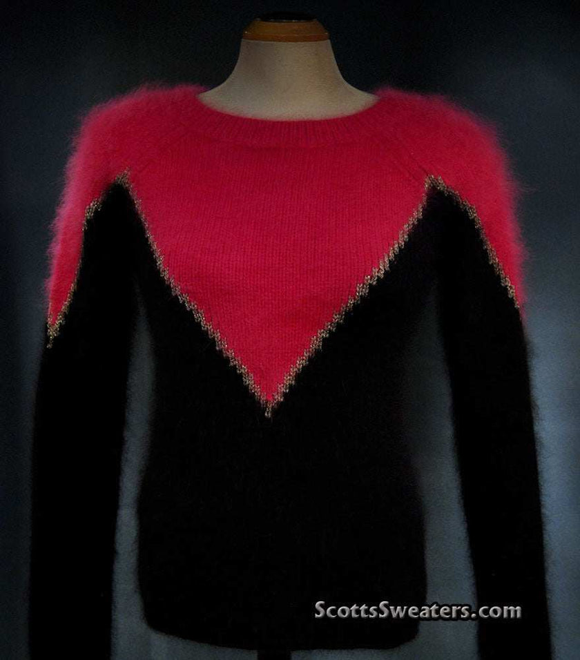 Two-tone angora pullover sweater by Juicy Couture in soft fabric