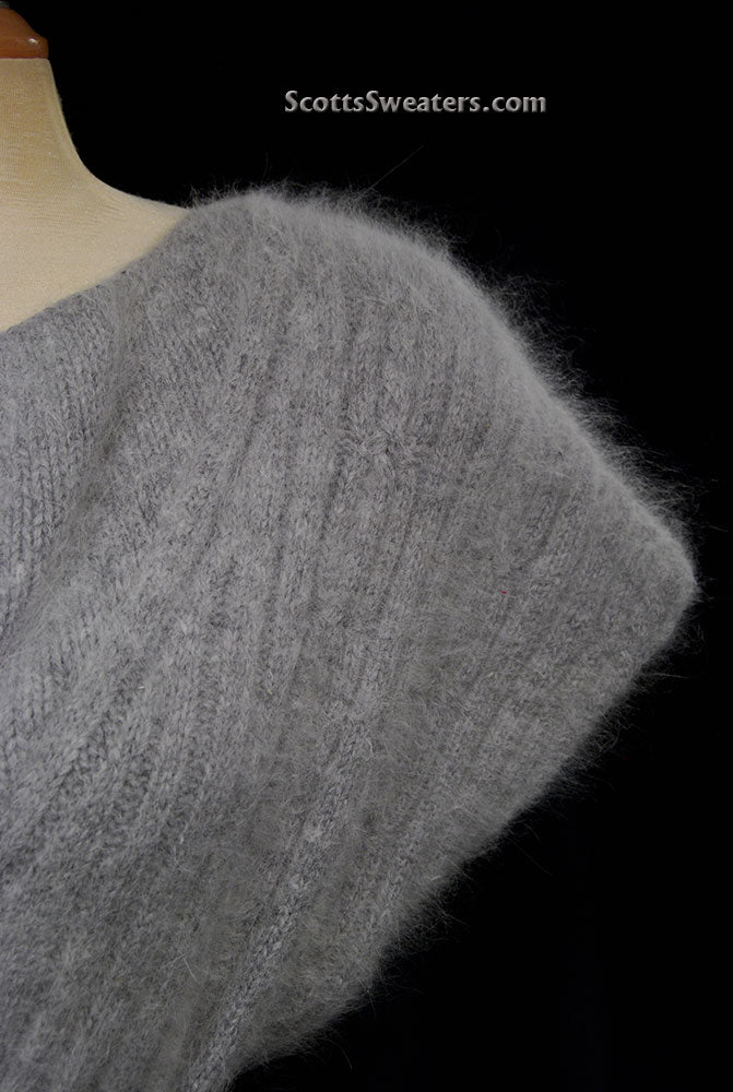 Graues Angora-Pulloverkleid von Willi Smith