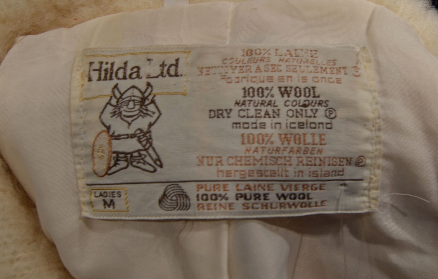 Hilda Ltdのレディースアイスランドウールピーコート