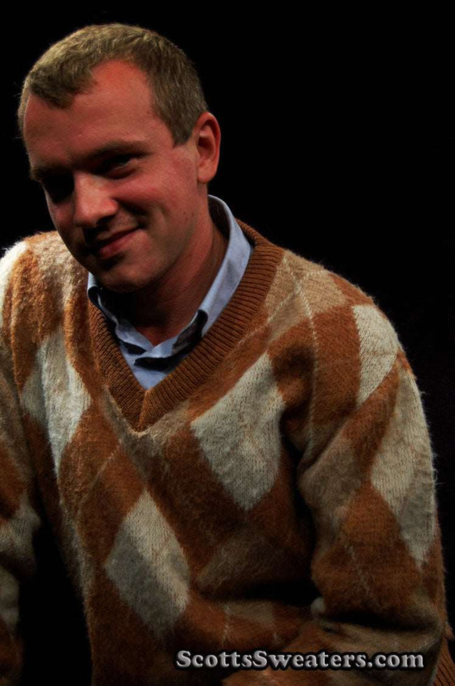 Brown and tan retro shaggy argyle V-neck mohair sweater by Jantzen medium size