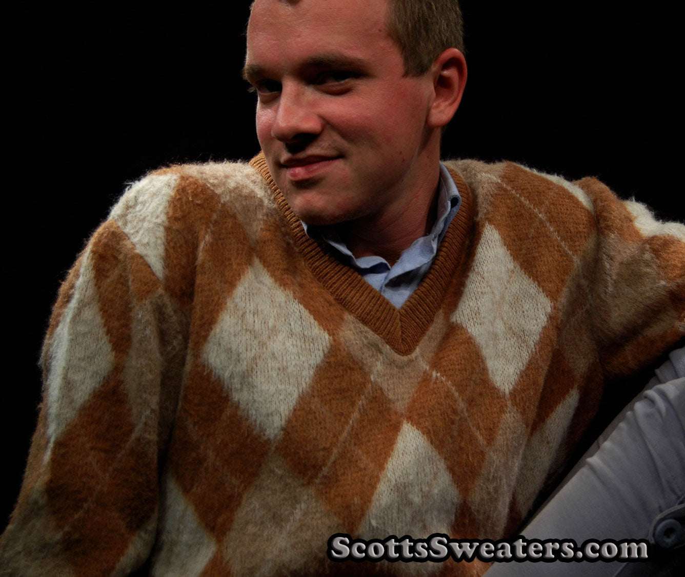 Brown and tan retro shaggy argyle mohair V-neck sweater by Jantzen medium size