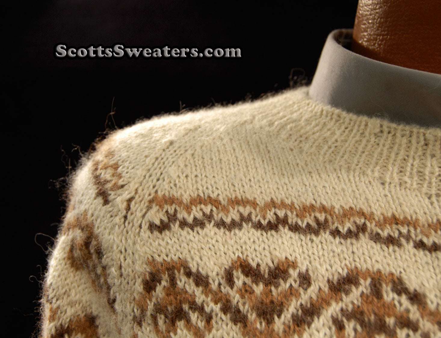 Men's ivory alpaca crewneck sweater with brown ethnic design by Fotrama in XL size