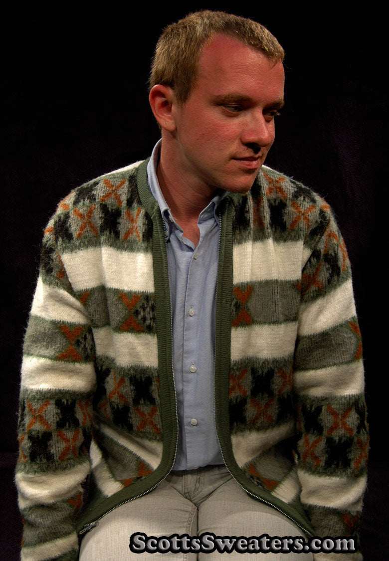 Men's Retro Zipper-front green and white faux-mohair cardigan sweater with geometric design by Barclay in size small